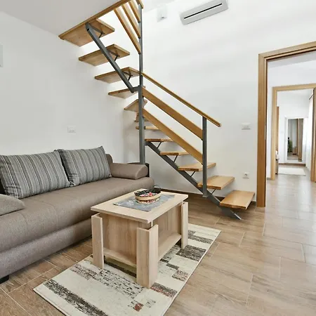 House Nona בית נופש