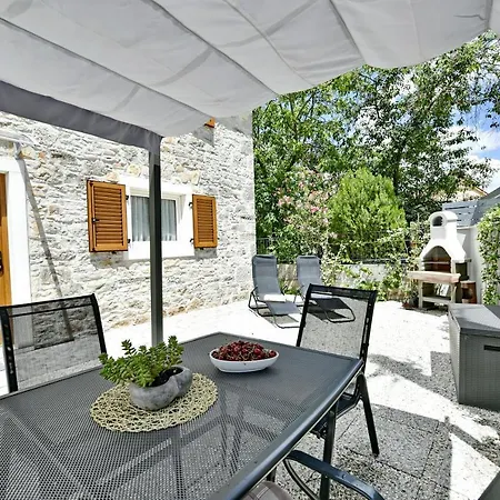 Holiday home House Nona